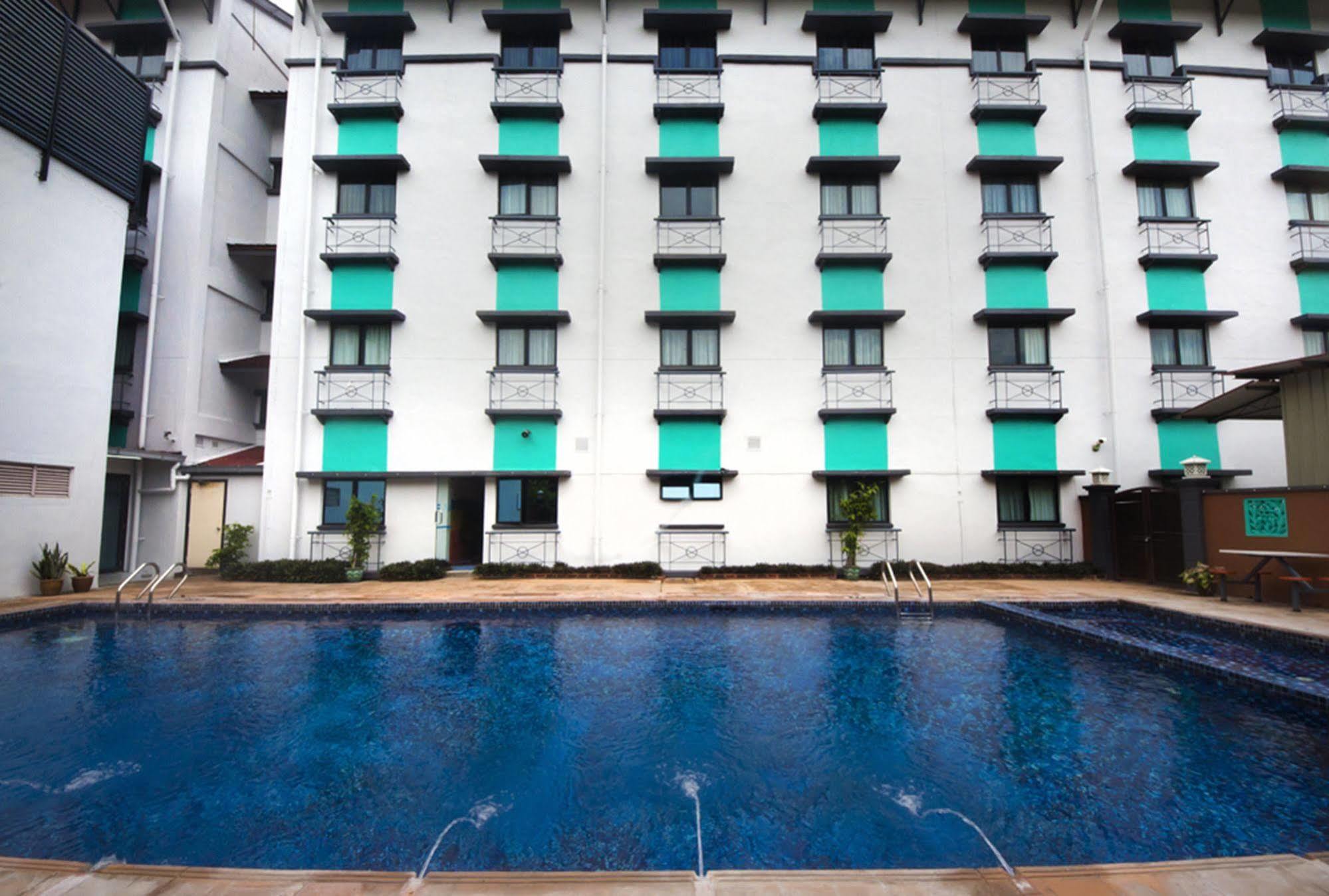 โรงแรมเมอร์ริดา กลัง ภายนอก รูปภาพ