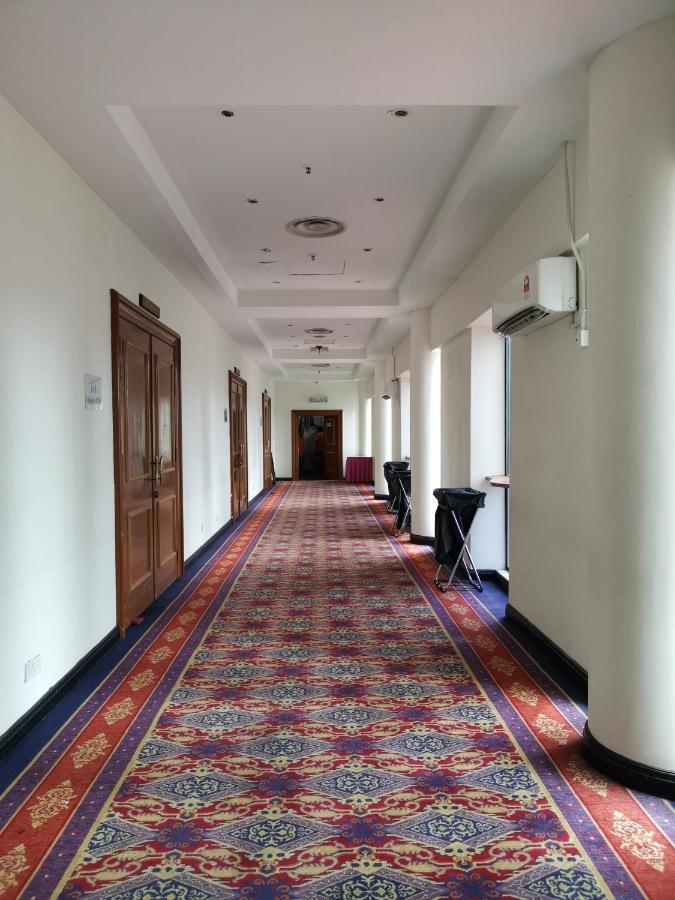 โรงแรมเมอร์ริดา กลัง ภายนอก รูปภาพ